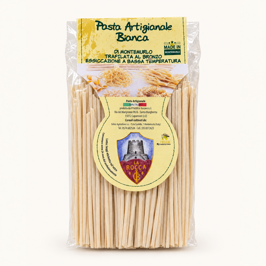 Pacchetto trasparente con pasta lunga e piatta etichettata come Pasta Artigianale Bianca di Montemurlo, trafilata al bronzo, con etichetta gialla che mostra il logo La Rocca.